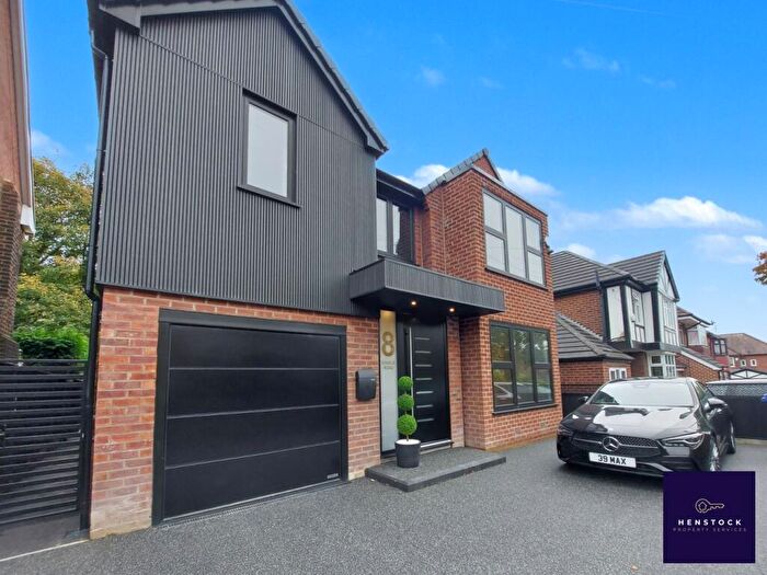 4 Bedroom Detached House For Sale In Dingle Road, Woodside, Alkrington, Middleton, Manchester, M24