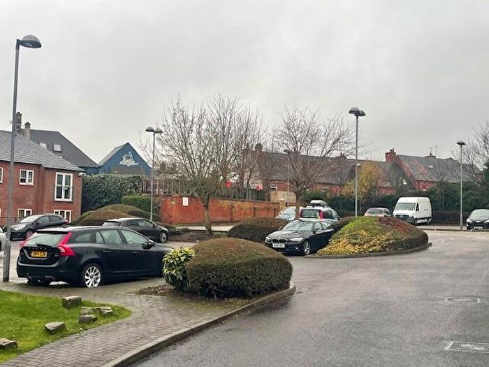 2 Bedroom Apartment For Sale In Chaucer Street, Mansfield, NG18