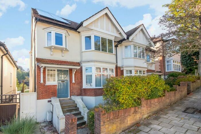 4 Bedroom House To Rent In Milestone Road, Upper Norwood, London, SE19