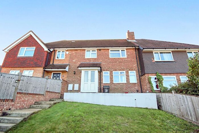 3 Bedroom Terraced House To Rent In Keymer Road, Brighton, BN1