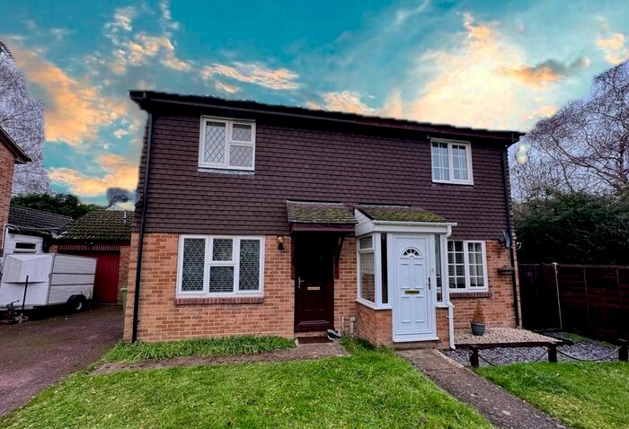 3 Bedroom Semi-Detached House To Rent In Ash Tree Close, Farnborough, GU14
