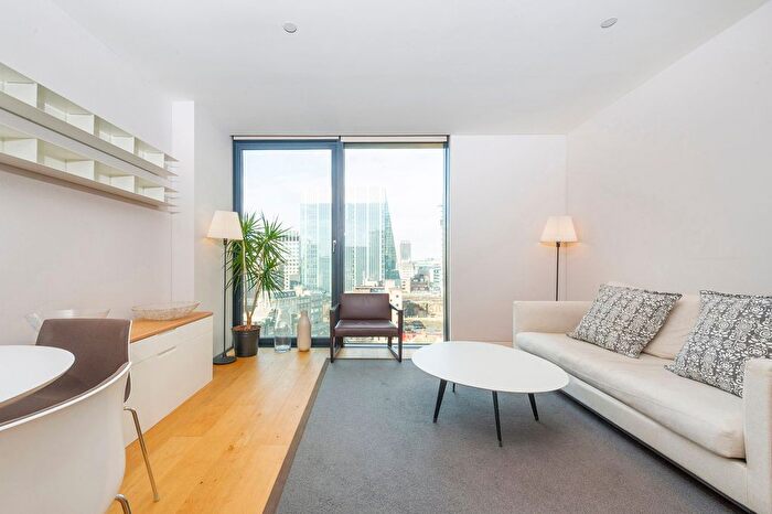 1 Bedroom Flat To Rent In Block B, Holland Street, SE1