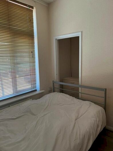 Studio To Rent In Ballards Lane, London, N3