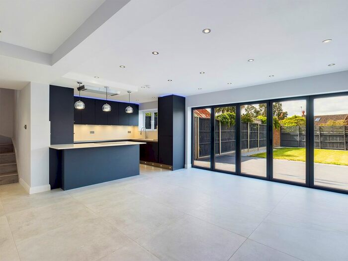 3 Bedroom Semi-Detached House To Rent In Hollow Lane, Hitchin, SG4