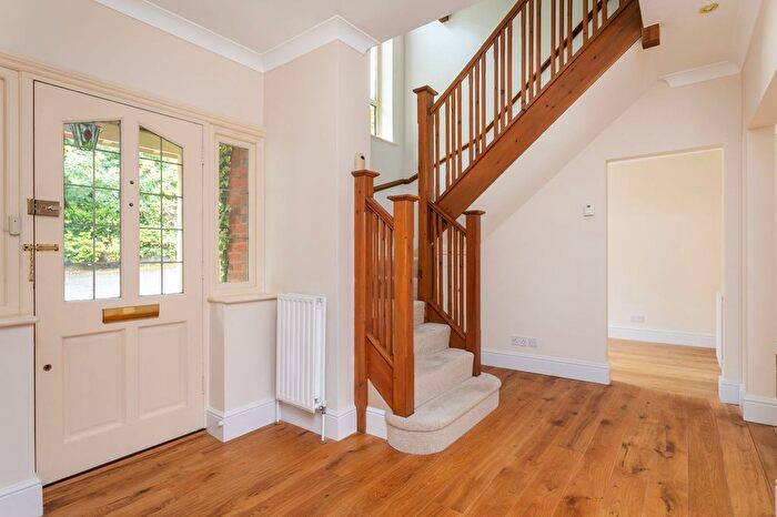 5 Bedroom Detached House For Sale In St. Giles Close, Winchester, SO23