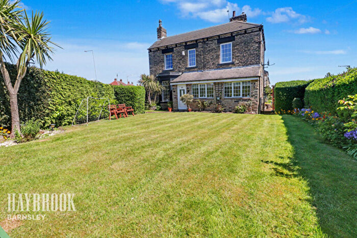3 Bedroom Detached House For Sale In Burton Road, Monk Bretton, S71