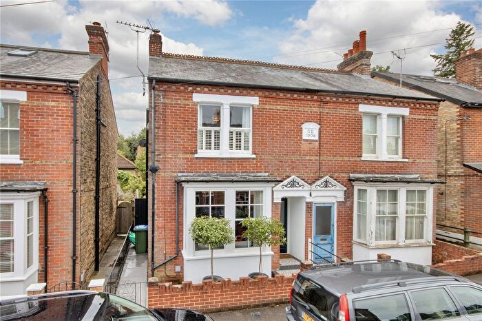 3 Bedroom Semi-Detached House For Sale In Camden Road, Sevenoaks, Kent, TN13