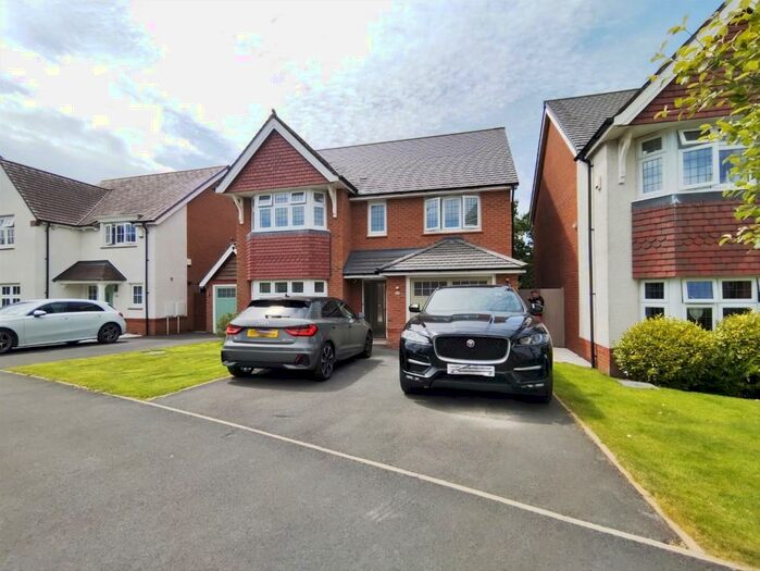 4 Bedroom Detached House To Rent In Berry Avenue, Whittle-Le-Woods, Chorley, PR6