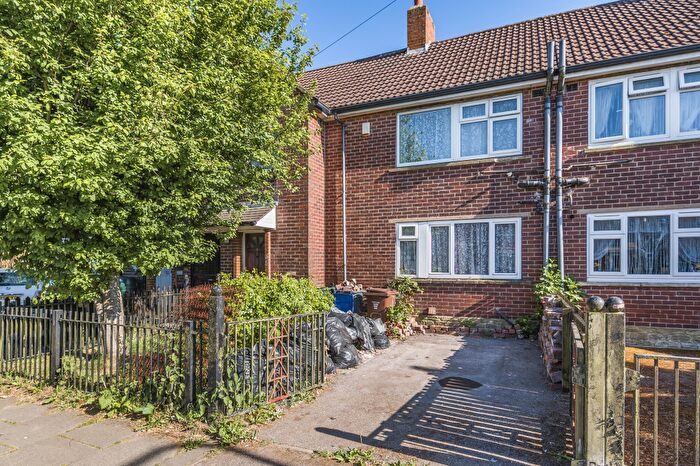3 Bedroom Terraced House For Sale In Bowes Nook, Bradford, West Yorkshire, BD6