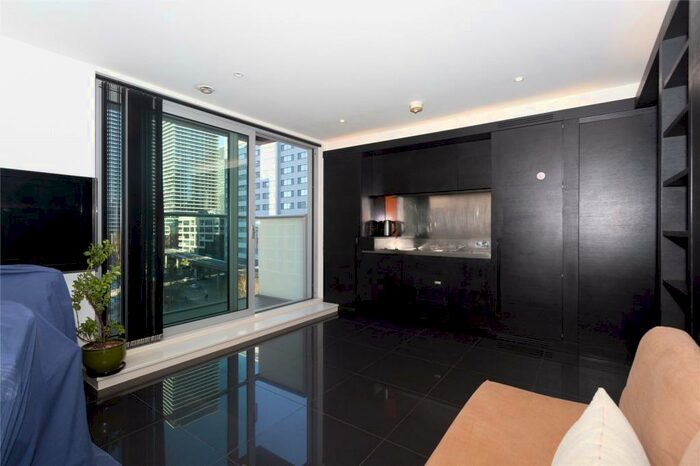 Studio To Rent In Pan Peninsula West Tower, Canary Wharf, E14