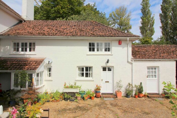 2 Bedroom Cottage To Rent In Kilmeston, Alresford, Hampshire SO24