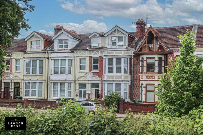 2 Bedroom Flat To Rent In Northern Parade, Portsmouth, PO2