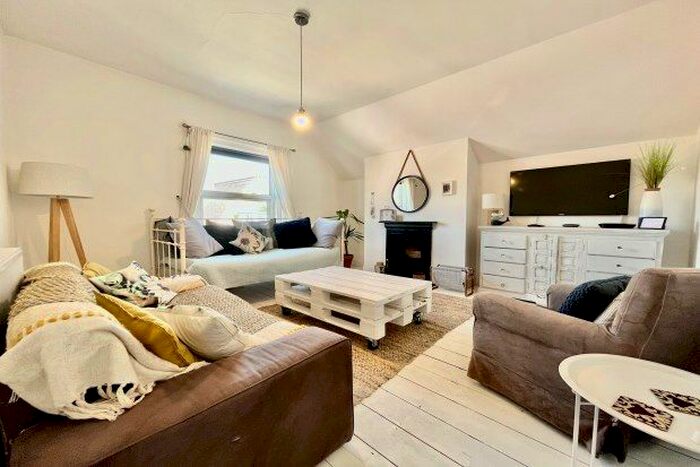 2 Bedroom Flat To Rent In Mount Street, Cromer, NR27