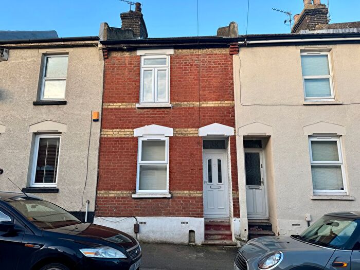 3 Bedroom Terraced House To Rent In Catherine Street, Rochester, ME1