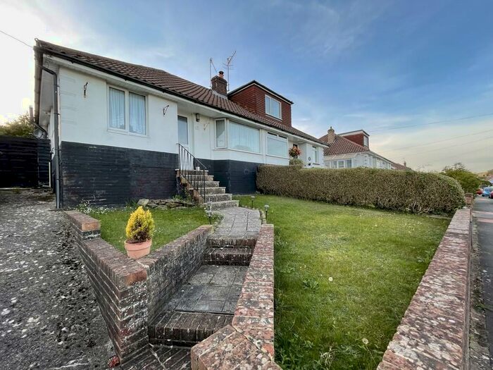 2 Bedroom Detached Bungalow To Rent In Parham Road, Worthing, BN14