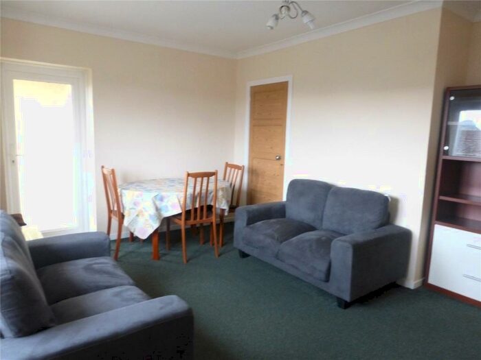 2 Bedroom Apartment To Rent In Rankin Avenue, Newington, Edinburgh, EH9