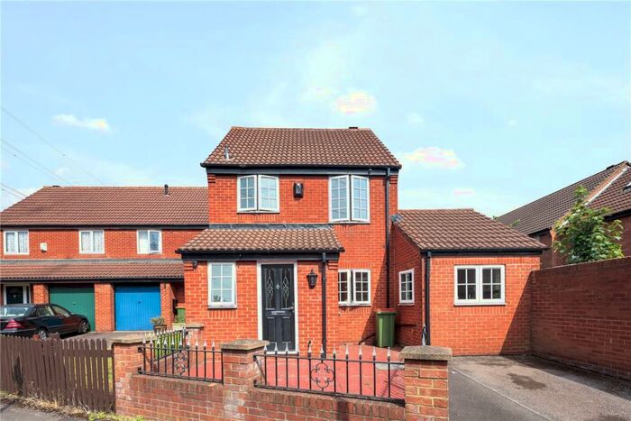 3 Bedroom House To Rent In Linton Gardens, East Ham, London, E6