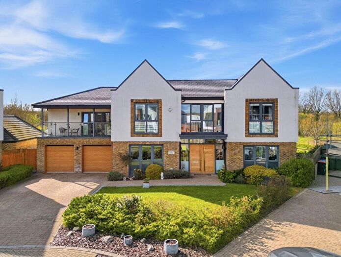 5 Bedroom Detached House For Sale In Ferranti Place, Oakgrove, MK10