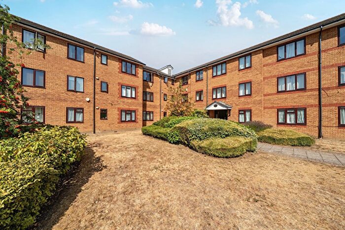 1 Bedroom Flat For Sale In Pullman Place, London, SE9