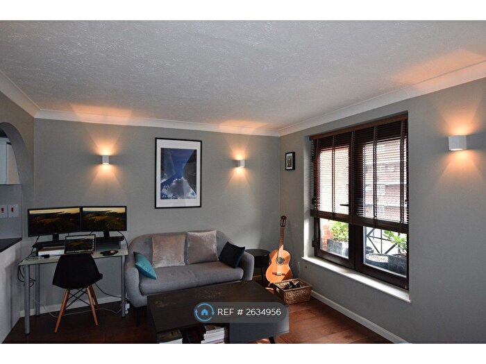 Studio To Rent In Discovery Walk, London, E1W