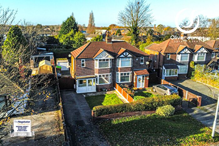 3 Bedroom Semi-Detached House For Sale In Warburton Lane, Partington, M31