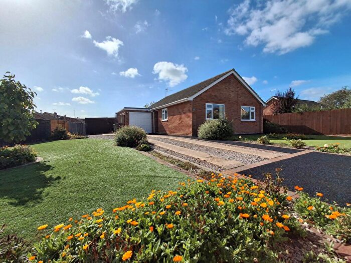 3 Bedroom Detached Bungalow For Sale In Saxon Way, Bourne, PE10