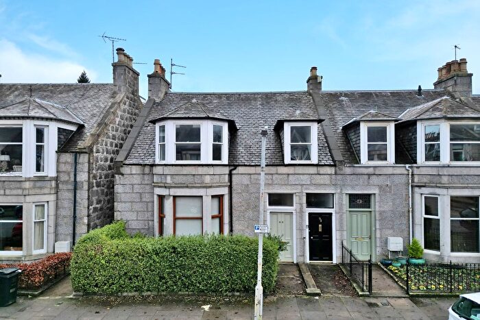 2 Bedroom Flat For Sale In Stanley Street, Aberdeen, AB10