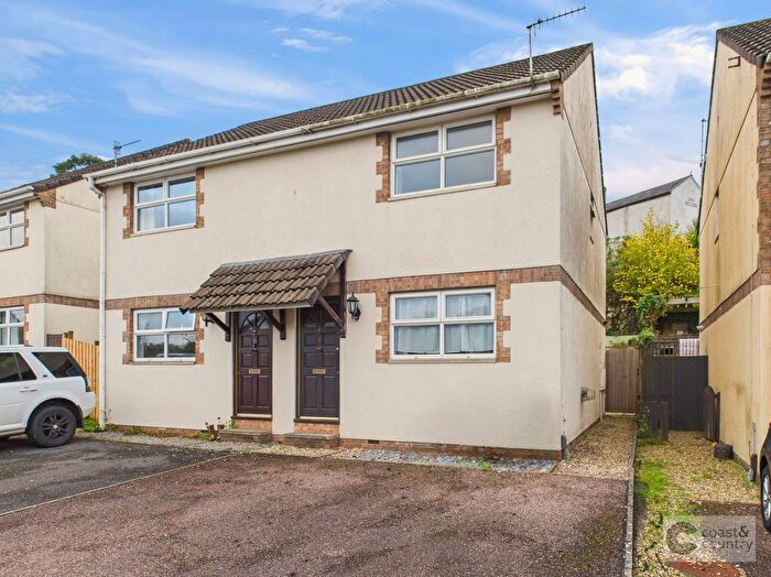 3 Bedroom Semi Detached House For Sale In Embury Close, Kingskerswell, TQ12