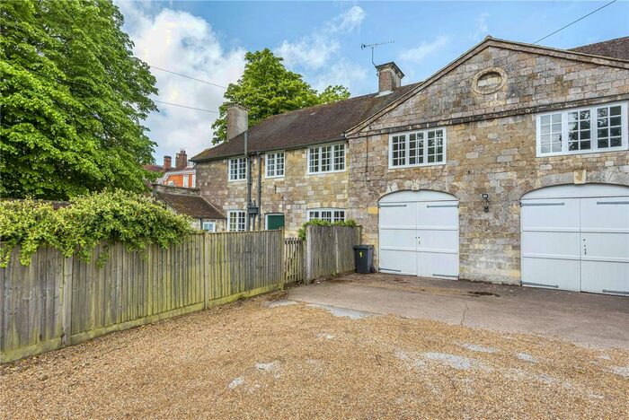 3 Bedroom End Of Terrace House To Rent In College Street, Winchester, Hampshire, SO23