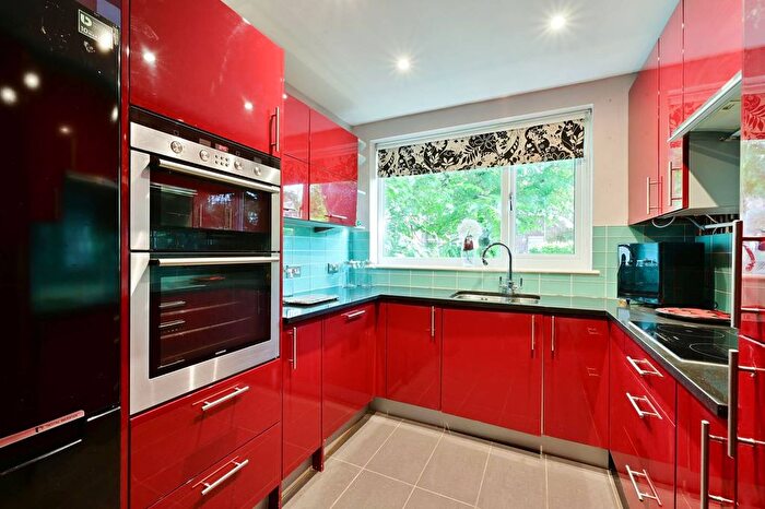 3 Bedroom Property To Rent In Newnes Path, Putney, London, SW15