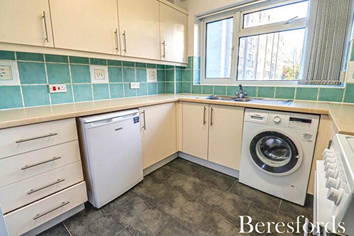 2 Bedroom Apartment To Rent In Becketts Court, Canterbury Way, CM13