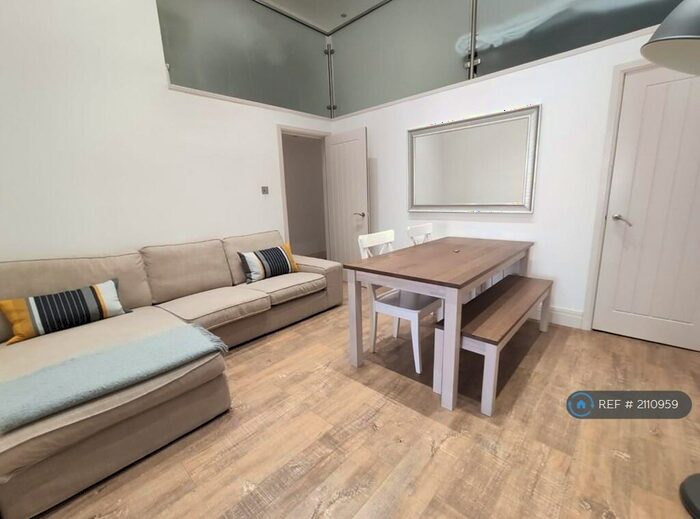 1 Bedroom Flat To Rent In Commercial Road, London, E14