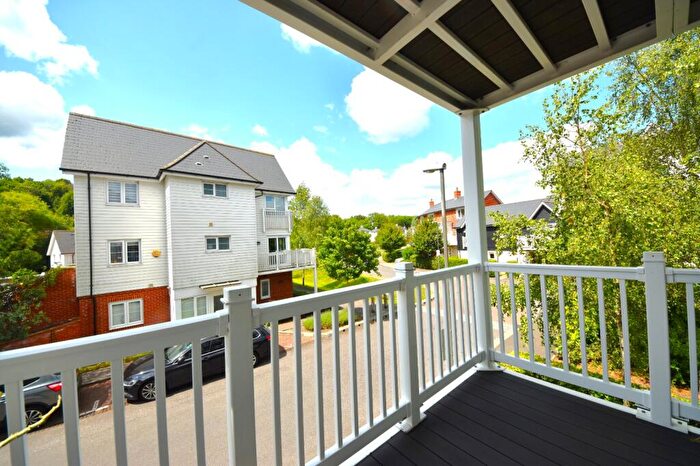 2 Bedroom Apartment To Rent In Sierra Road, High Wycombe, Buckinghamshire, HP11