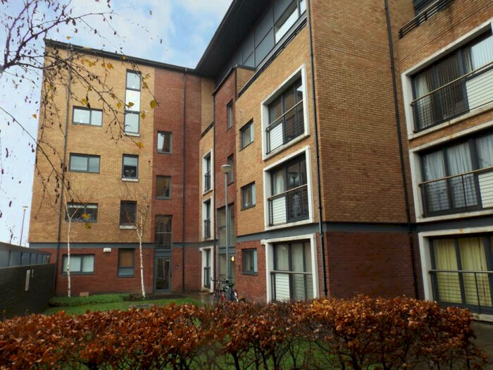 2 Bedroom Flat To Rent In Minerva Way, Finnieston, G3