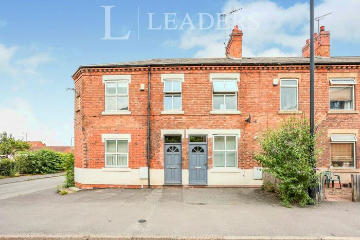 4 Bedroom End Of Terrace House To Rent In Lower Kirklington Road, NG25