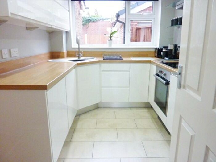 3 Bedroom Semi-Detached House To Rent In Arnside Close, Hoghton, PR5