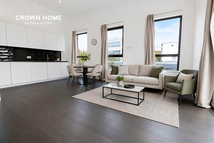 2 Bedroom Apartment For Sale In Gatsby Apartments, Gunthorpe Street, Aldgate, E1