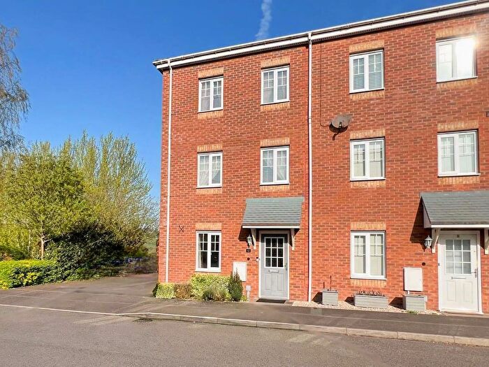 4 Bedroom Town House For Sale In Beswick Brook Close, Baddeley Green, ST2