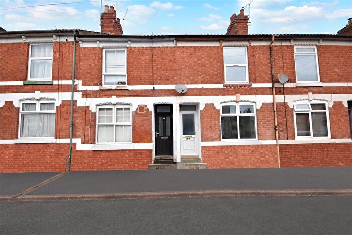 3 Bedroom Town House To Rent In Durban Road, Kettering, NN16