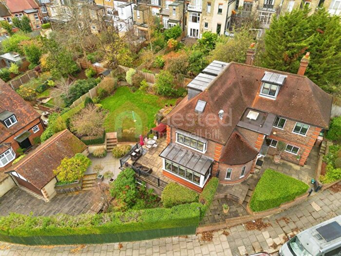 5 Bedroom Detached House For Sale In Linden Road, London, N10