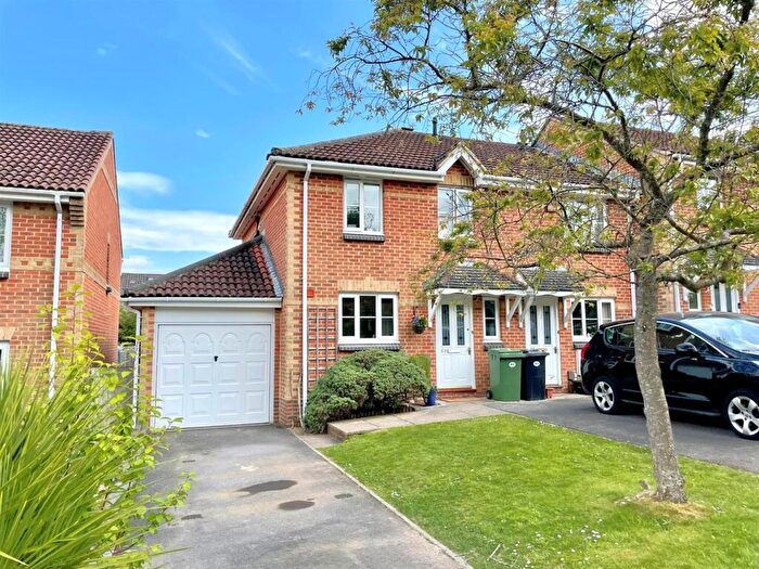 3 Bedroom End Of Terrace House To Rent In Saffron Way, Whiteley, PO15