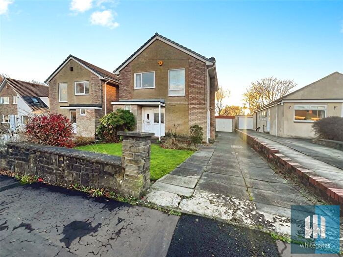 3 Bedroom Detached House For Sale In Rafborn Avenue, Salendine Nook, Huddersfield, HD3