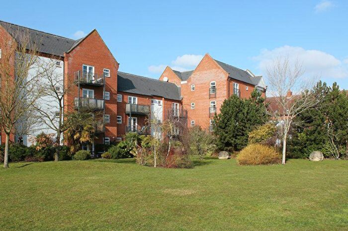 2 Bedroom Flat To Rent In Smiths Wharf, Wantage, OX12