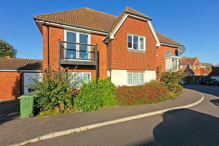 2 Bedroom Flat To Rent In Wigeon Road, Iwade, Sittingbourne, Kent, ME9