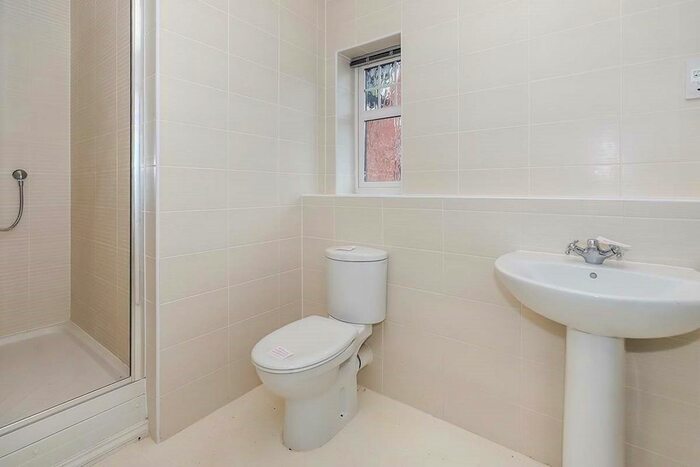 5 Bedroom Detached House For Sale In The Water Gardens, Wolverhampton, West Midlands, WV4