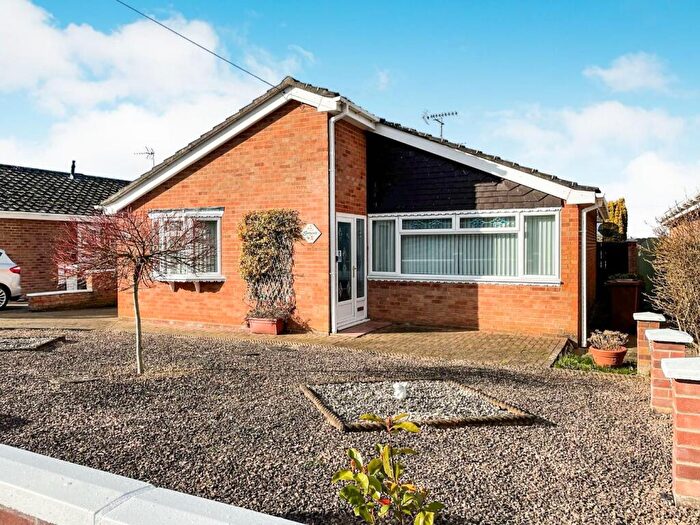 2 Bedroom Detached Bungalow For Sale In Kingfisher Drive, Brandon, IP27
