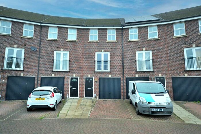 4 Bedroom Terraced House For Sale In Wilson Crescent, King's Lynn, PE30