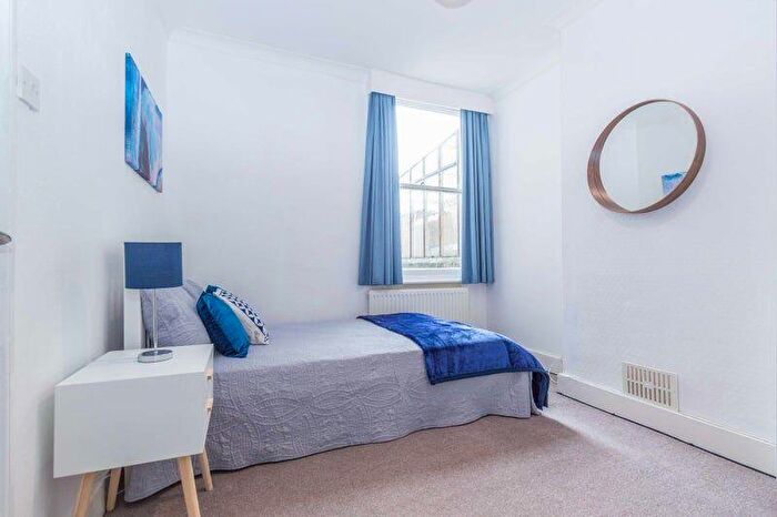 7 Bedroom Terraced House To Rent In Ham Road, Worthing, BN11