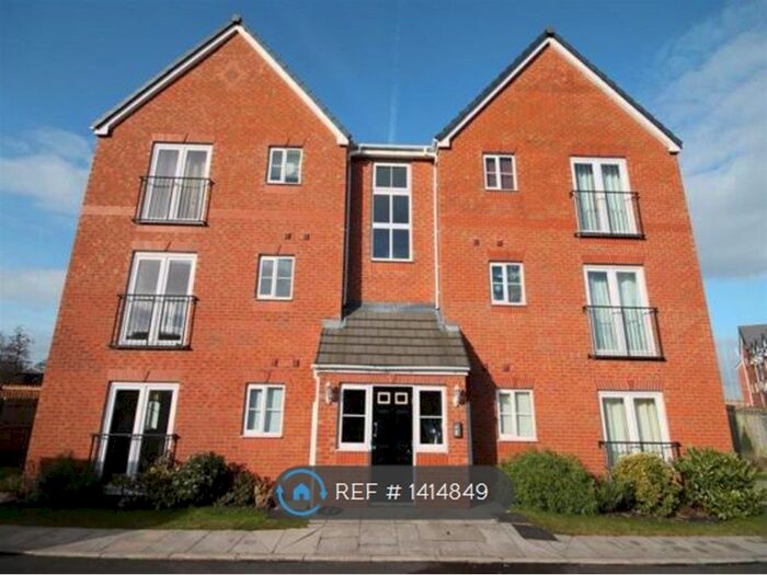 2 Bedroom Flat To Rent In Rivenmill Close, Widnes Widnes O, WA8