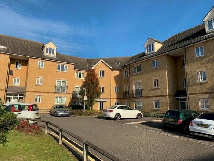 2 Bedroom Flat To Rent In Rowan Place, Colchester, CO1